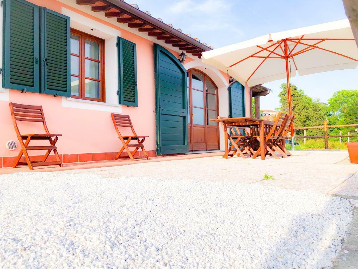 Villino Al Dotto Country House Lucques Extérieur photo